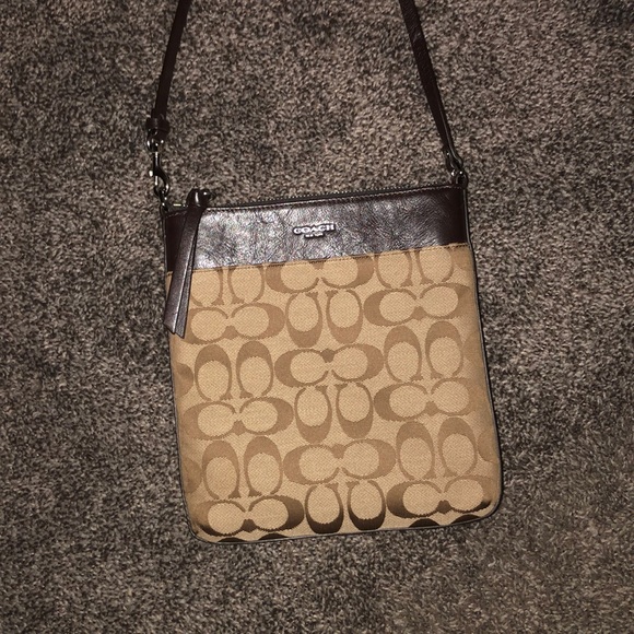 Coach Crossbody - Picture 1 of 2